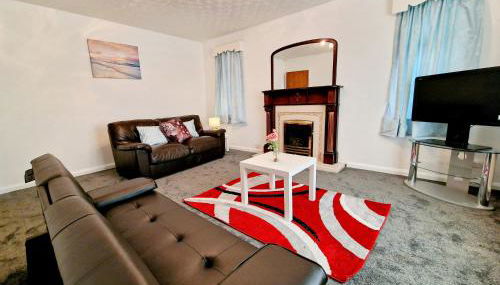 Chimes-Company & Family Stay, 2 Bedroom House with On Street free parking - Foto 3