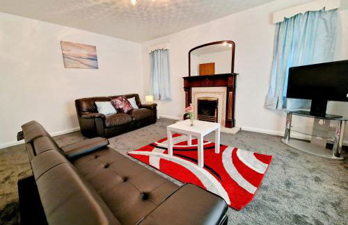 Chimes-Company & Family Stay, 2 Bedroom House with On Street free parking - Foto 3