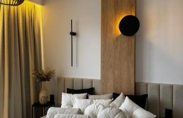 Family & Business Apartments PREMIUM No1 - 1 Bedroom with Private Jacuzzi, Balcony, Parking - Photo 2