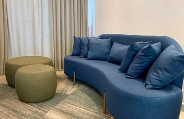 Flat moderno e confortável - excelente localização - Foto 6