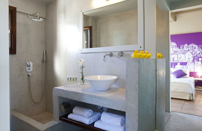 Angelina Aegina Boutique Escape - Photo 30