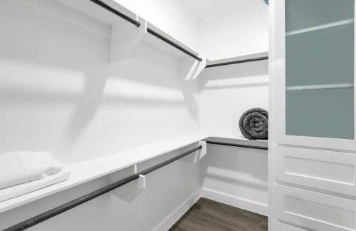 Luxurious Family-friendly Oasis with Laguna Views - Foto 29