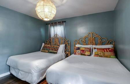 1-Story Home, Fenced Yard, Grill, Firepit, Parking, Sleeps 10, Pet-Friendly, Smart TVs, 10 Mins to Nissan Stadium & Five Points, Cozy Bedrooms, Outdoor Fun, Perfect for Families & Groups - Foto 4