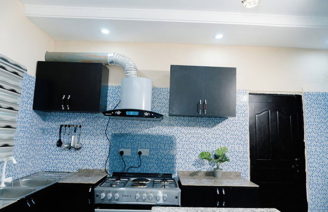 Charming 3-bed Apartment in Transe Ekulu Phase 6 - Foto 9