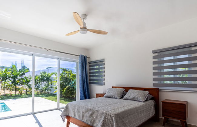 Spacious Family Suite, Ocean Village! - Photo 4