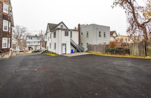 Comfort Meets Style 3BR Plus Parking - Foto 57