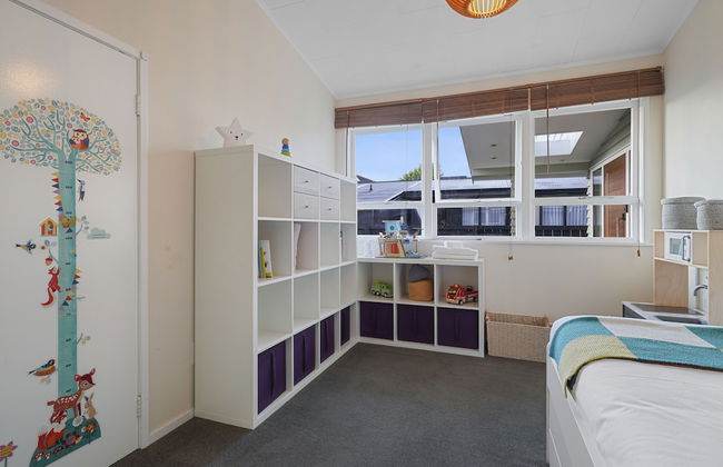 Gorgeous Family Home-Fully Fenced & Toys - Foto 8