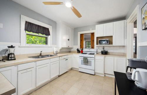 Comfortable Private Room | Shared Bath & Kitchen - Foto 5