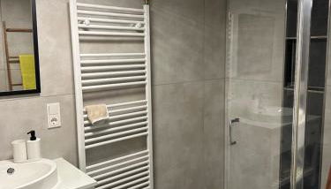Ferien ind Monteur Wohnung Maiglöckchen mit 2 Schlafzimmern - Foto 3, Shower