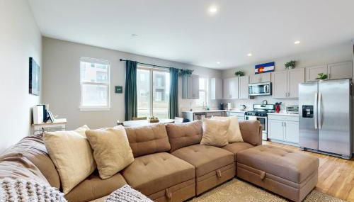 Modern Gem in Gypsum - Photo 4