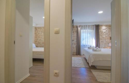 Villa Milena with heated pool and jacuzzi - Photo 54