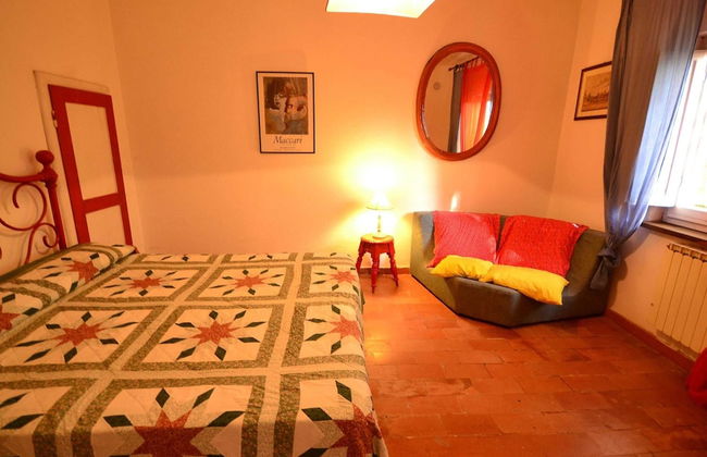 Holiday Home With Shared Pool - Photo 8