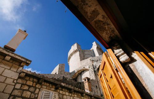 Secret Orange by DuHomes - Photo 36