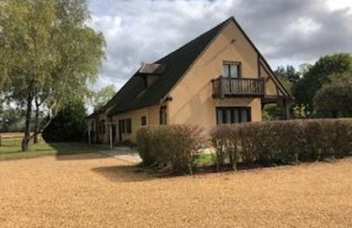 Évasion champêtre : Maison avec piscine, tennis, et étang au cœur de 50 hectares de forêt - FR-1-410-307 - Photo 6