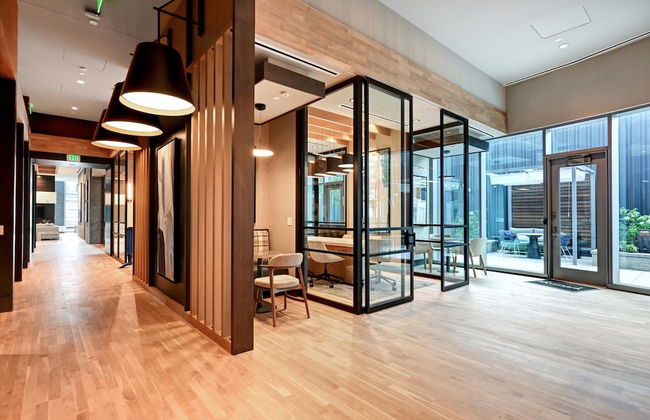 Global Luxury Suites at Town Center - Foto 43