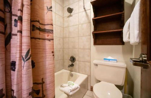 Steamboat Condo at Sunburst Resort close to Skiing Dining and more (SR) - Foto 26