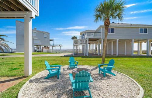 Huge beach house with great views, steps from sand - Foto 46