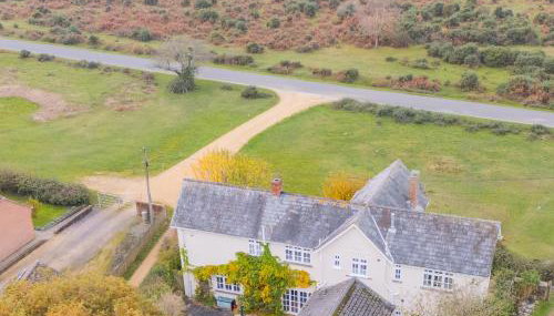 Beautiful Country House with Forest View & Garden - Foto 1