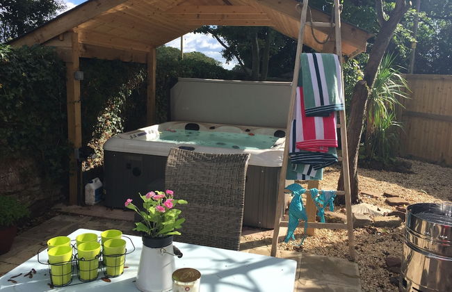 Stunning 1-bed Cottage With Hot Tub in Ross-on-wye - Foto 1