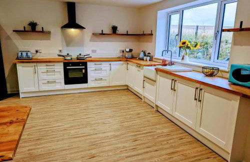 Country Lodge Retreat - Photo 16