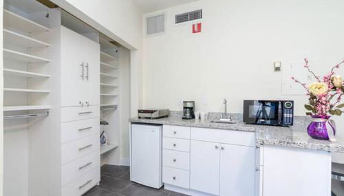 Ocean Drive Studio Historic Building minutes walk to the Beach. - Foto 5