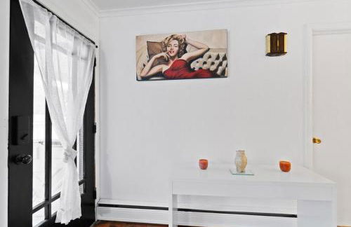 NEW " Fall Season " cozy 2 bed flat with open concept - Foto 7