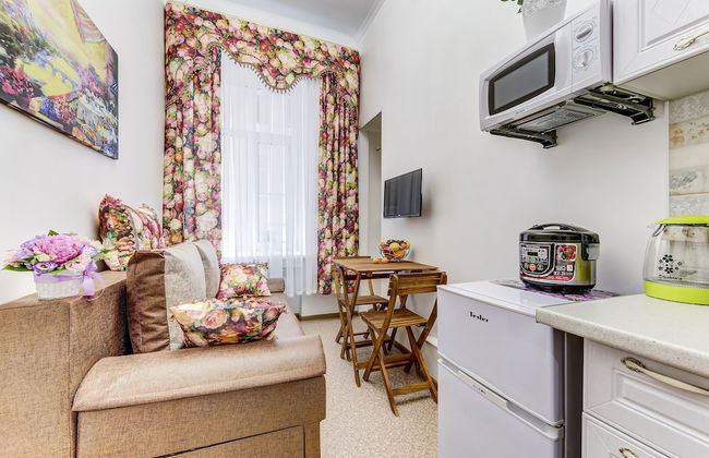 Semeiniy Ochag on Kurlandskaya - Photo 4