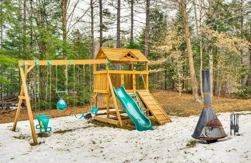 Porch and 1-Acre Yard White Mountains Hideaway - Foto 26