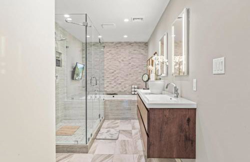 5 bdrm - Heated Indoor Pool - Roof Top Deck - Foto 34