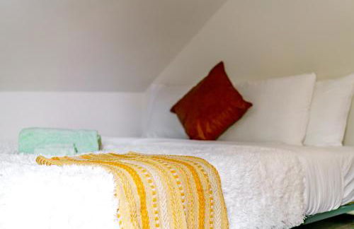 Jungle House Chillicothe Sleeps 24 Downtown Ohio Free Parking - Walk to Historic District - 5BR Luxury Home - Pet Friendly - King Beds - Over 5,800 Five Star Stays - Foto 75