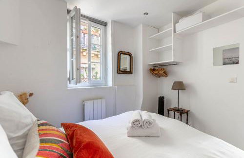 Lovely Central Paris Apartment with Rooftop View - Foto 26