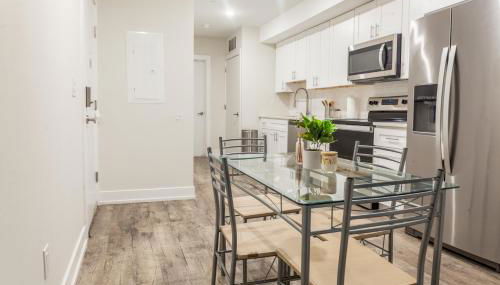 2-Bed&2-BathWDCentralKitchenWifiDesk - Foto 3