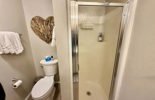 Water Views - Wood Stove - Quiet & Private Stay - Foto 7