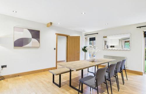 The Factory Barn with Hot Tub - Foto 6