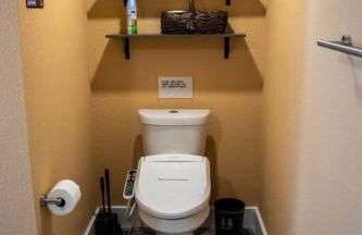 StockYards! Less than 4 minutes-Sleeps 8-Lee House - Foto 25