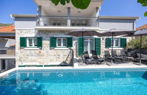 Lovely Home In Ostrvica - Photo 10