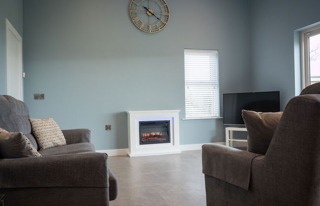 Executive Lakeside Lodge at Mullans Bay - Photo 6