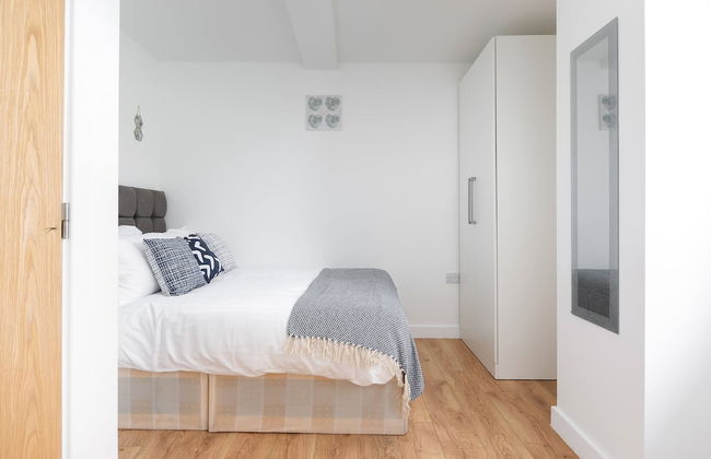 Skyvillion 2bed Enfield Flat W Balcony - Parking - Foto 5