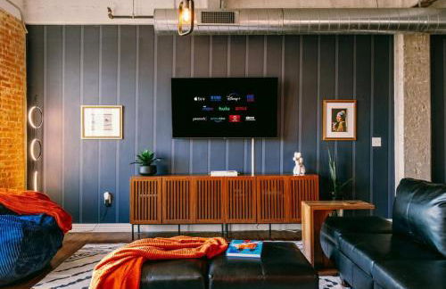 Luxury Downtown Dallas Retreat with Parking, Pool, Gym - Foto 28