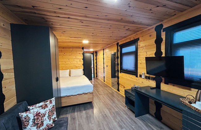 Bitez Tiny House - Photo 11