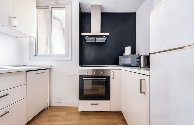 AinB Barcelona Sants Apartments - Photo 66