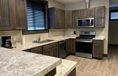Modern Condominium with Pet-Friendly Drift Boat Parking near Madison River in Ennis, Montana - Foto 4