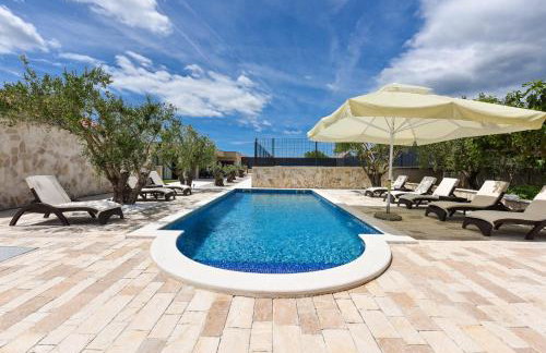 Villa Tina with Swimming Pool, Tennis court, Games room, Sauna, Gym, BBQ - Foto 14