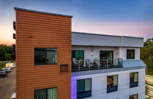 Starboard Point: Stunning Luxury Condo in the heart of DL! - Foto 79