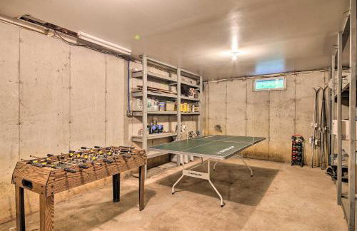 Sebago Lake Gem on Private Cove with Boat Dock! - Foto 22