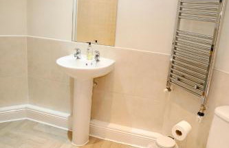 Beautiful cozy 3 bedroom 2 bathroom apartment - Foto 31