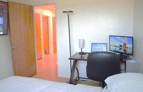 Modern 3 Bedroom Suite with AC for Family and Work group - Photo 18