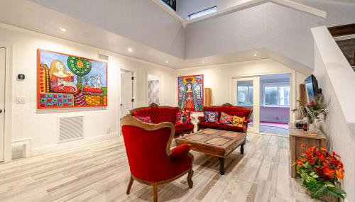 Artistic Retreat, King Suite with Private Balcony! - Foto 5