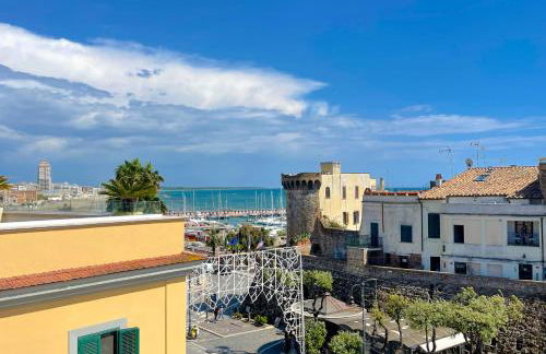 LUNA SUL PORTO Seaview Apartment - Bright and Spacious Flat in Central Nettuno, Steps from the Marina, Beaches, and Train Station - Photo 21