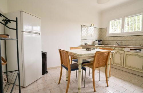 Maison familiale avec jacuzzi, quartier calme - Photo 14